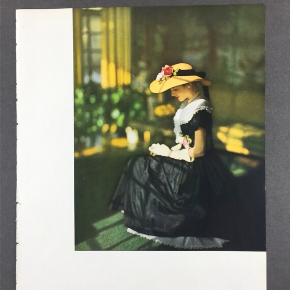 ! 1 Page/2 Sides VTG 1951 Photo Book, Models in Sun Hat, Diamonds & Brown Silk